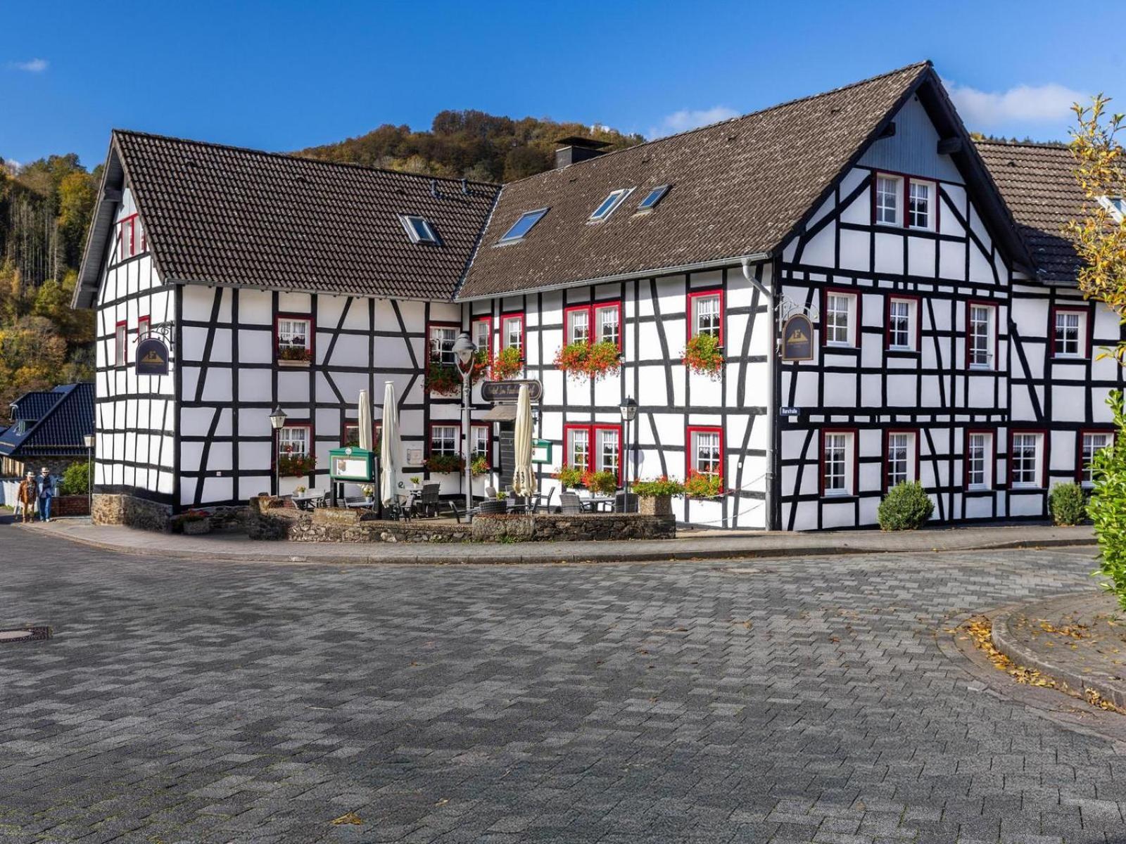 Garni Hotel Im Fachwerkhof Simmerath Exteriér fotografie